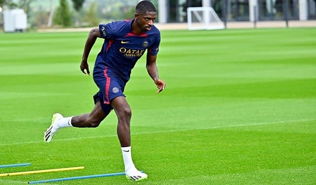 Paris Saint-Germain kündigt die Rückkehr ihres Stürmers Dembélé zum Training vor dem Spiel gegen Arsenal an.