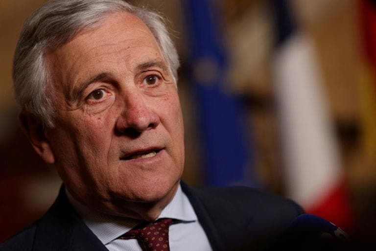 Le ministre des Affaires étrangères italien appelle Israël à mettre fin à son attaque militaire contre Gaza.