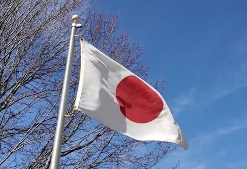 Nikkei index rises supported by the decline in US bond yields and the weakness of the yen.