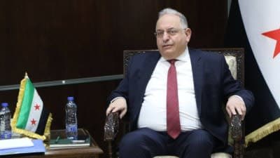 Una puerta económica prometedora en Siria... Damasco recibe una oferta para fortalecer la cooperación entre los bancos sirios y franceses.
