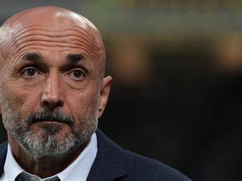 Après une lourde défaite contre la Norvège... Spalletti est limogé de la sélection italienne.