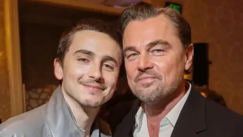 سباق الأوسكار.. شالاميه ودي كابريو يخسران «بافتا» والرهانات تتبدّل