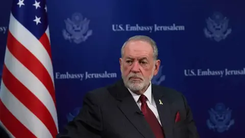 واشنطن تتواصل مع دول عربية لاحتواء تصريحات سفيرها في تل أبيب