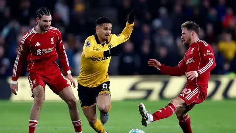 جماهير الدوري الإنجليزي تطالب بضم جواو غوميز بعد فوز وولفرهامبتون على ليفربول