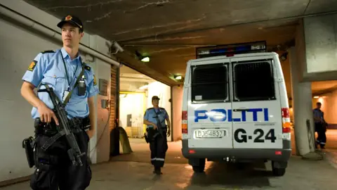 الشرطة النرويجية تحقق في تفجير السفارة الأمريكية بأوسلو وتعتبره احتمالاً لهجوم متعمد