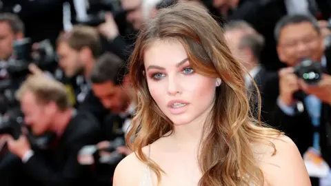 زیباترین دختر جهان ثیلان بلوندو: چگونه بر لقب خود غلبه کرد و در دنیای مد موفق شد