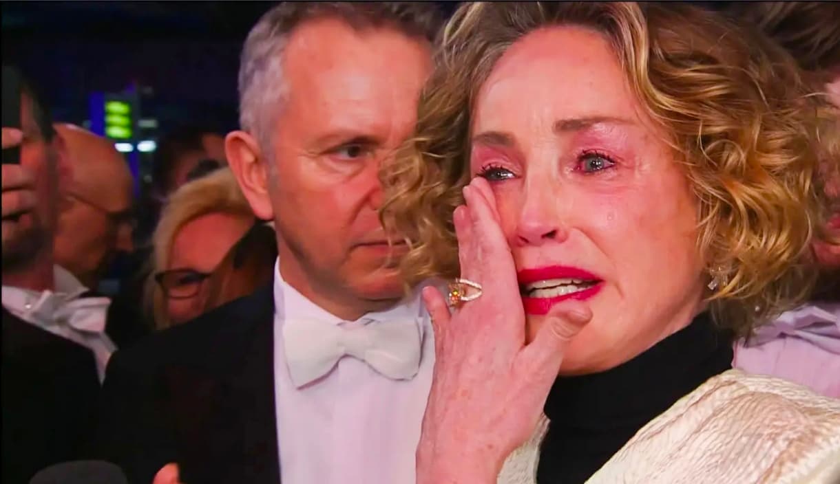 Der weltweite Star Sharon Stone weint bei der wichtigsten gesellschaftlichen Veranstaltung in Österreich
