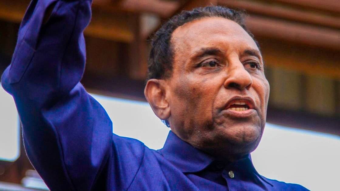 رئيس وزراء السودان يكشف عن خطة للسلام لحماية المدنيين وإنهاء النزاع