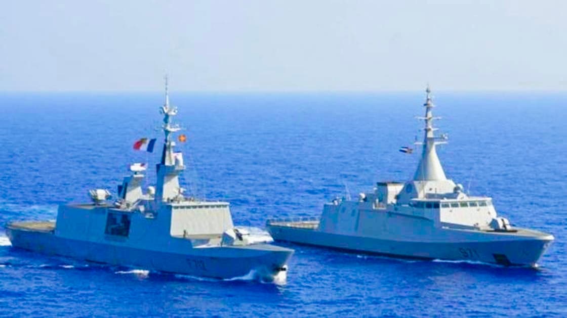 Opération maritime conjointe : saisie de 2,4 tonnes de cocaïne dans les eaux de la Polynésie française
