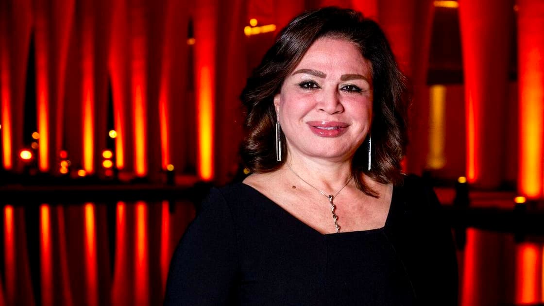 إلهام شاهين ترد على انتقادات زفاف ابن شقيقها : حرية الشباب أولًا