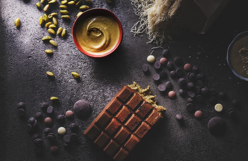 The Hidden Healthy Secret Behind the Craze for Luxurious “Dubai Chocolate”!