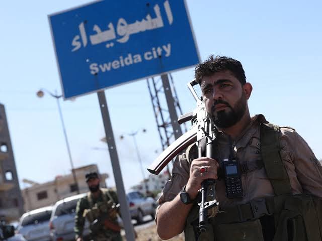 واشنطن تتوسط لإطلاق سراح 61 مدنياً في السويداء ضمن مفاوضات مع الحكومة السورية