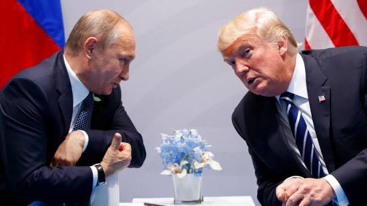 Le Kremlin propose un partenariat économique étendu avec l'administration Trump incluant le retour au dollar
