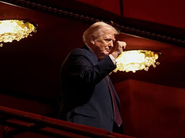 نيويورك تايمز: خيارات عسكرية مطروحة لدى ترمب تجاه إيران