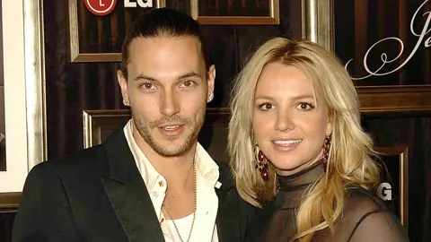 "Ihr Verhalten ist besorgniserregend und beängstigend" .. Britney Spears sieht sich schockierenden Vorwürfen ihres Ex-Mannes gegenüber