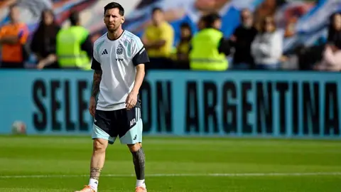 20 Bin Taraftar, İspanya'da Arjantin Millî Takımı'nın Açık Antrenmanında Messi'yi Karşıladı