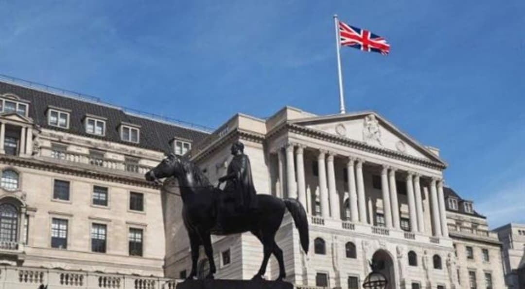 Le ministère britannique des Affaires étrangères retire Hay'at Tahrir al-Sham de la liste des organisations terroristes au milieu d'un débat politique et sécuritaire